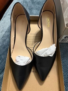 Kenneth Cole Reaction Black D'Orsay Pointed-Toe Wedges